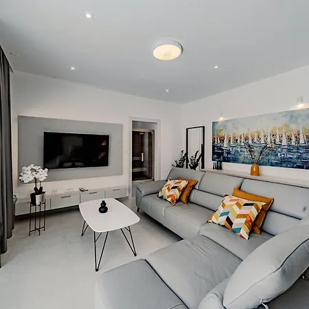 Awesome In Blato With Sauna *