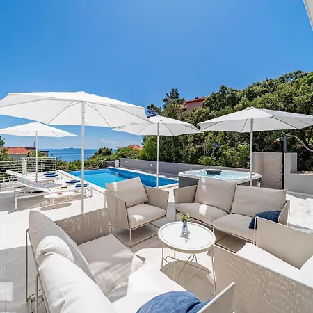 Holiday home Amazing In Blato With Outdoor Swimming Pool Prizba