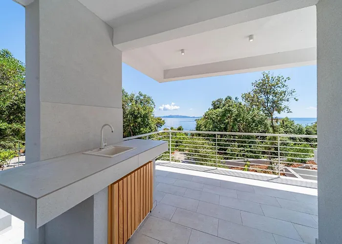Awesome In With Sauna Дом отдыха Blato (Korcula)